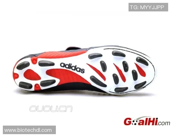 球星专款足球鞋的创新设计与竞技表现分析 球星专款足球鞋的创新设计与竞技表现分析