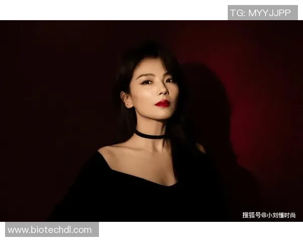 绿茵巨星魅力绽放全新广告大片引领时尚与激情 绿茵巨星魅力绽放全新广告大片引领时尚与激情